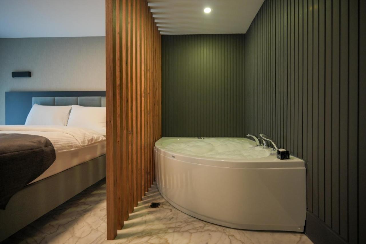 Hotel Kurucesme Business Estambul Exterior foto